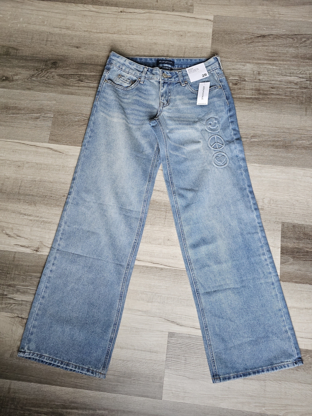 NWT Aeropostale Super Low Rise Baggy Wide Leg Jeans - Size 2R